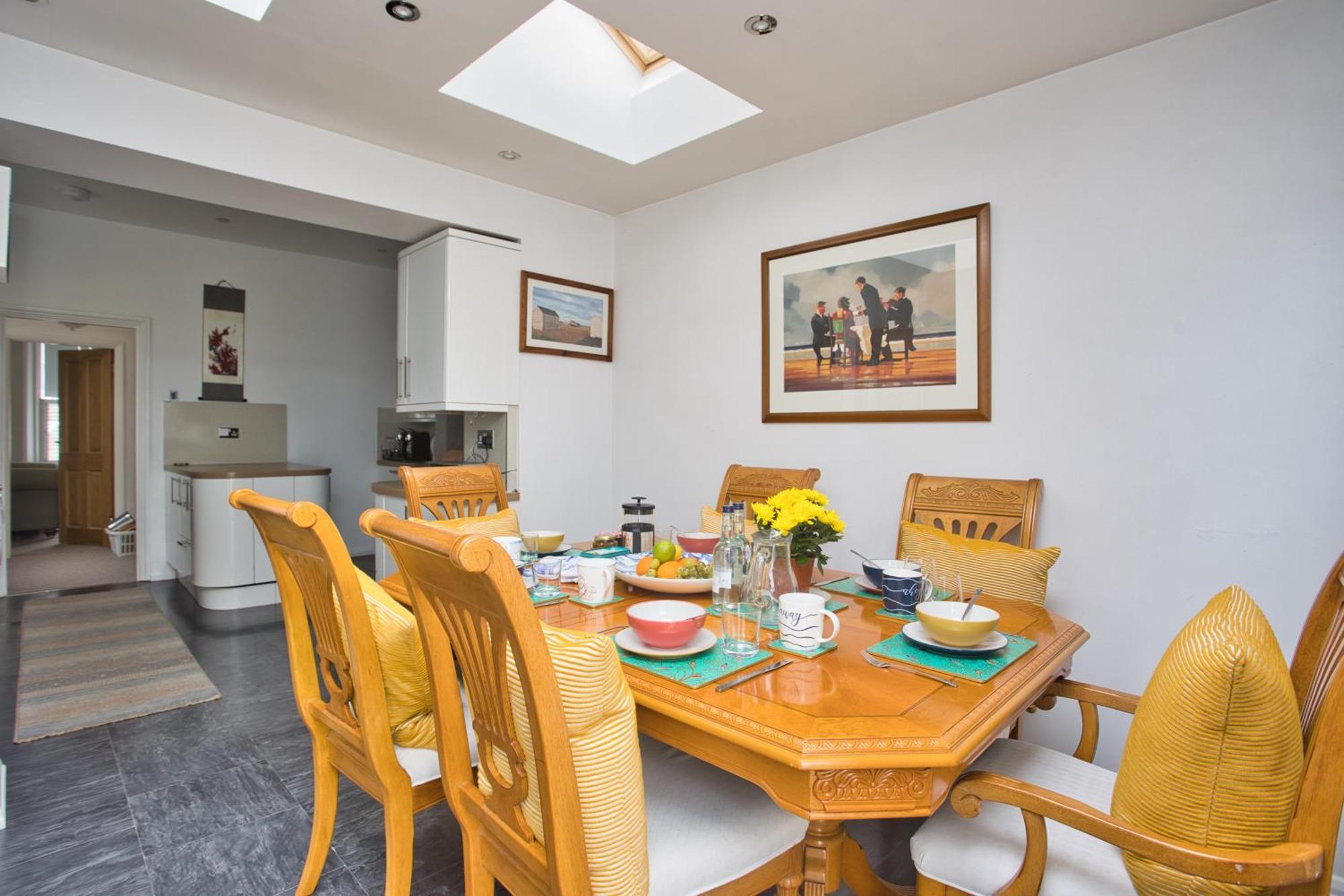 Spacious Seaside Escape In The Heart Of Deal, 4 Mins From The Beach Экстерьер фото