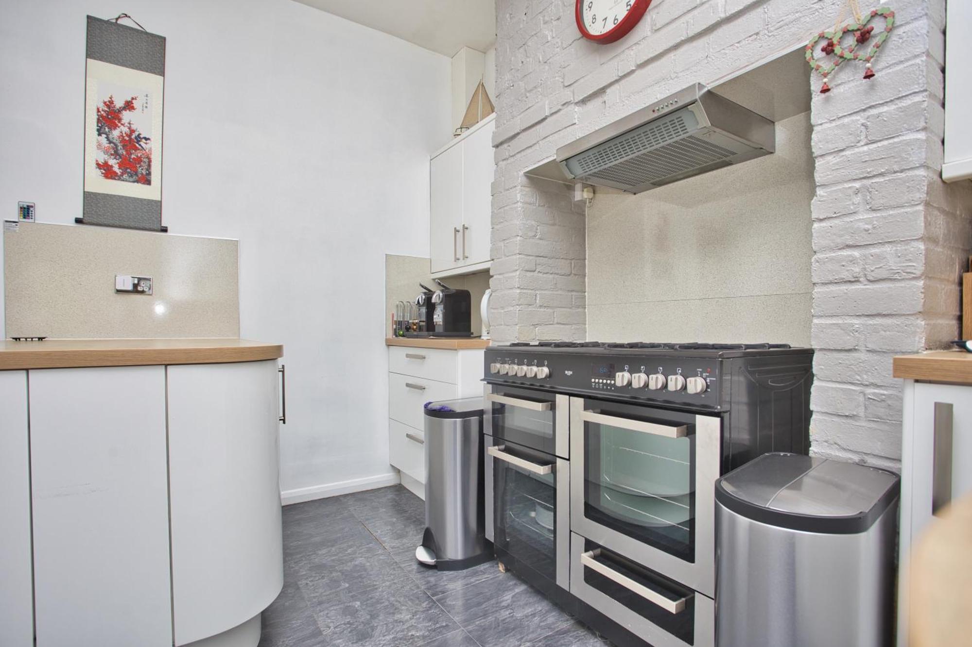 Spacious Seaside Escape In The Heart Of Deal, 4 Mins From The Beach Экстерьер фото